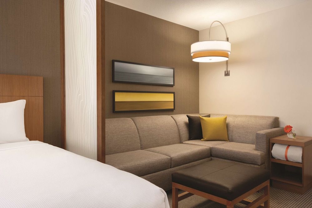 undefined Hyatt Place Niagara Falls 5