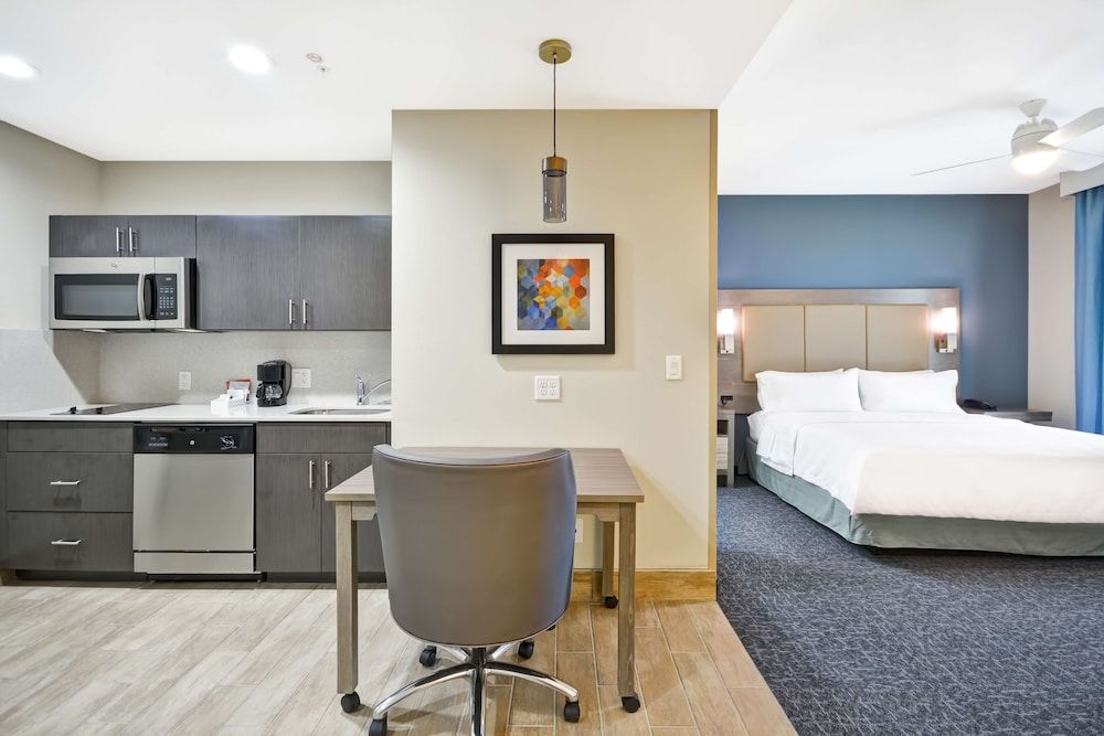 Homewood Suites by Hilton Orlando Theme Parks Studio Suite, 1 King Bed 2