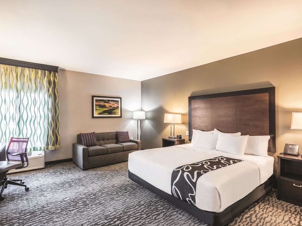 Room, 1 King Bed, Accessible, Non Smoking (Mobility Accessible)