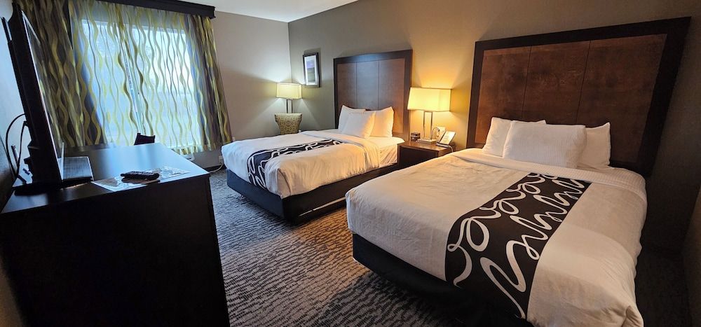 Room, 2 Queen Beds, Non Smoking
