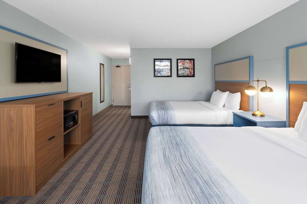 Room, 2 Queen Beds, Accessible, Non Smoking