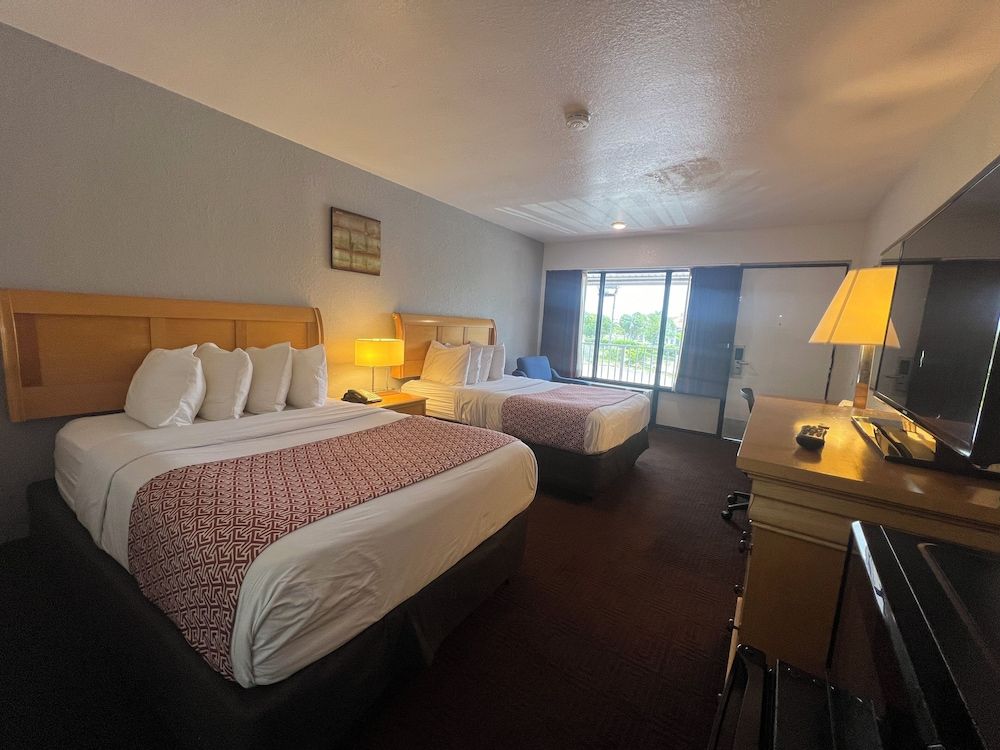 Garden Inn Homestead Superior Double Room, 2 Double Beds 3