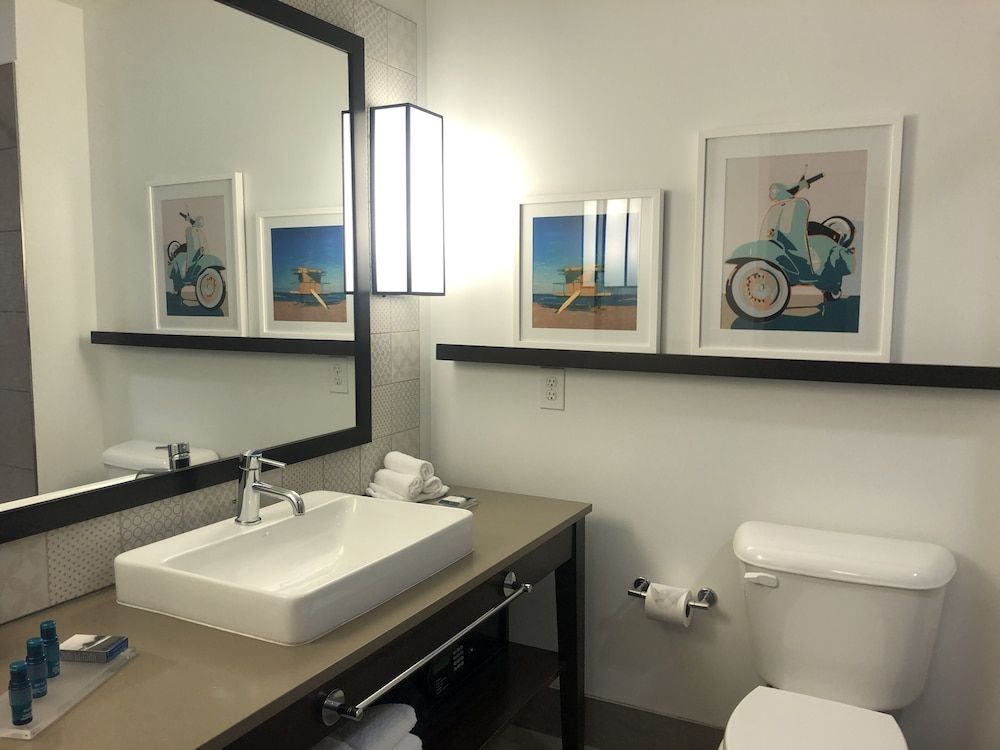 SunCoast Park Hotel Anaheim Resort, Tapestry by Hilton Room, 2 Queen Beds 11