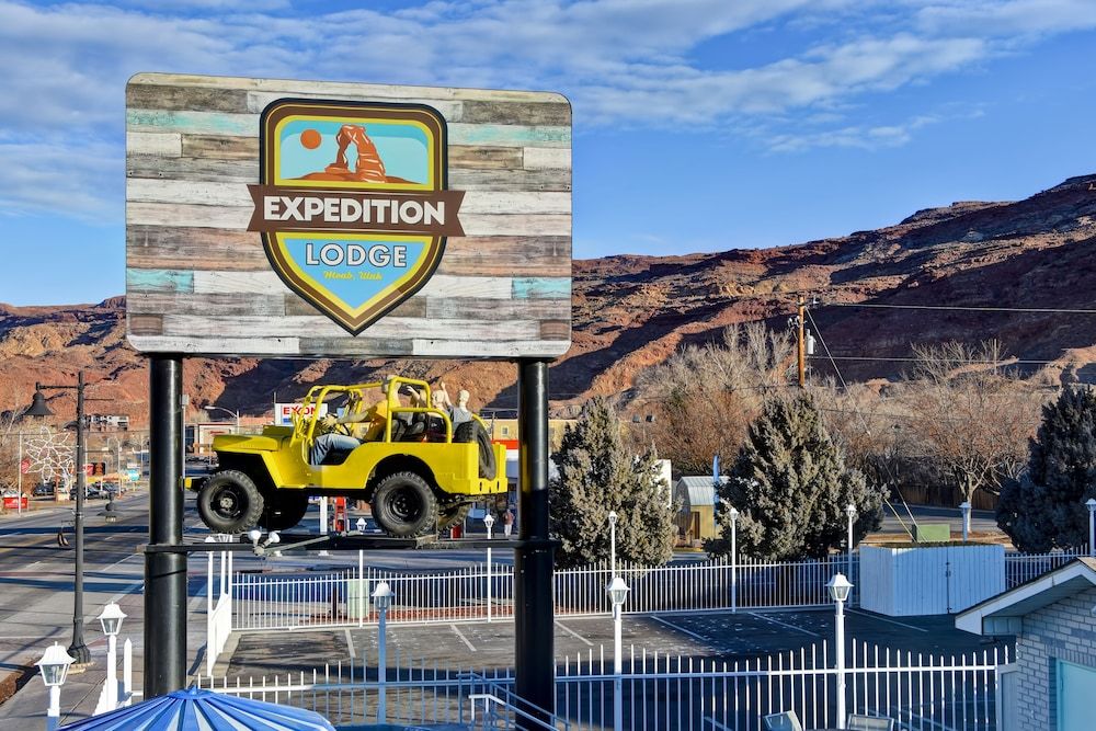 undefined Expedition Lodge Moab Arches National Park 2