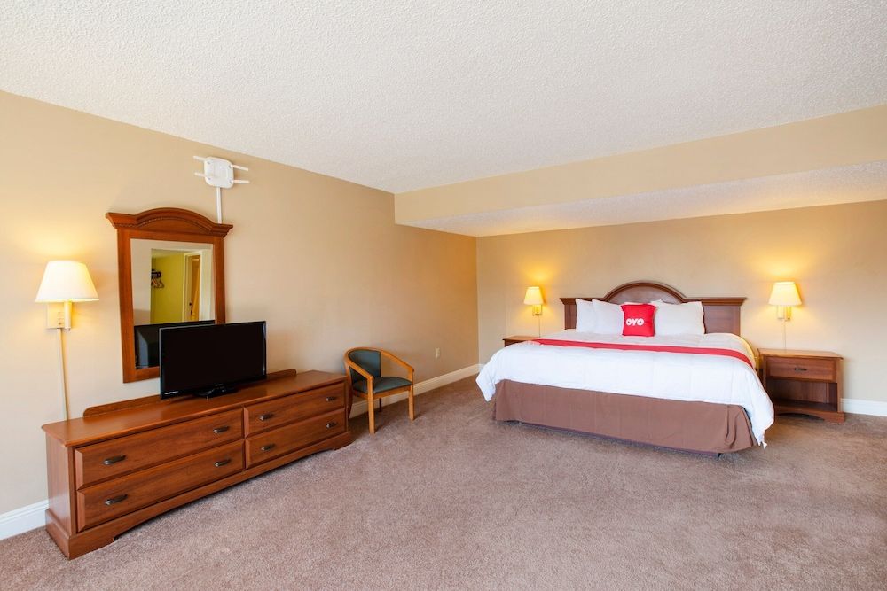 Premium Room, 1 King Bed, Smoking