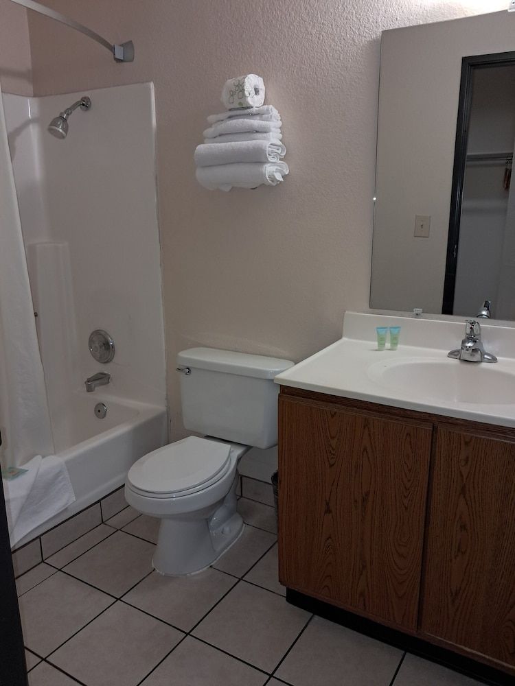 Longhorn Casino & Hotel PET Room Standard Double 3