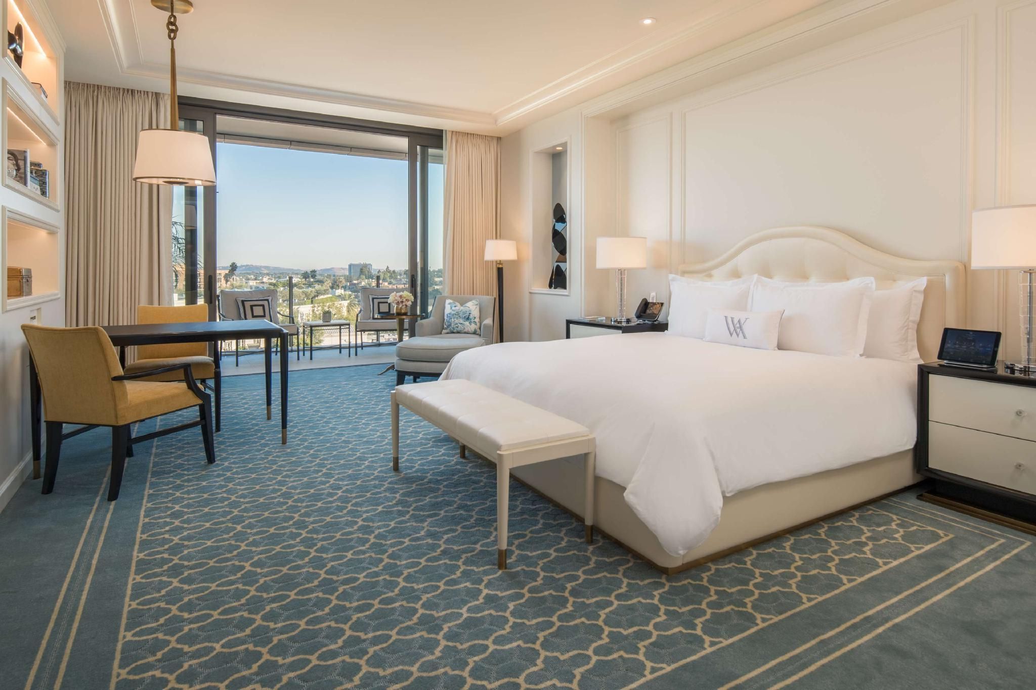 Deluxe King Room with Terrace and View