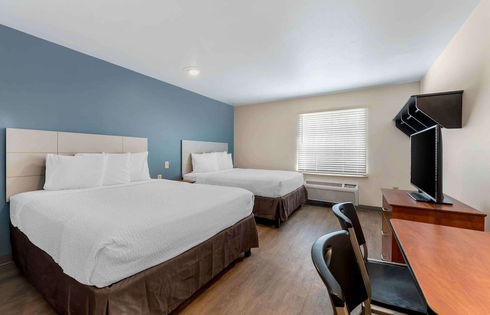 Standard Studio, 2 Queen Beds, Non Smoking, Refrigerator & Microwave