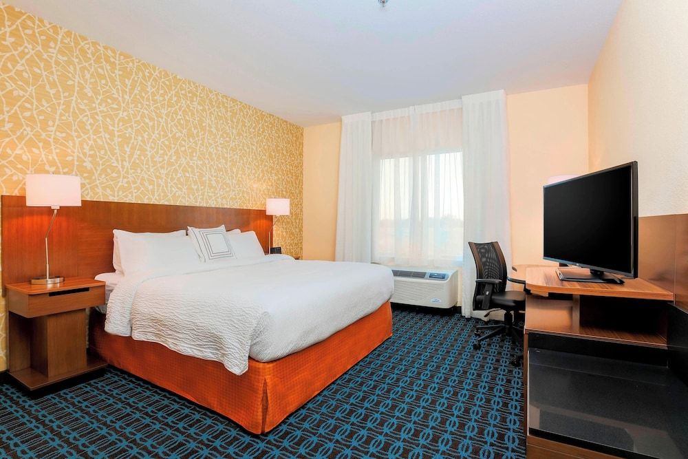 Room, 1 King Bed, Non Smoking