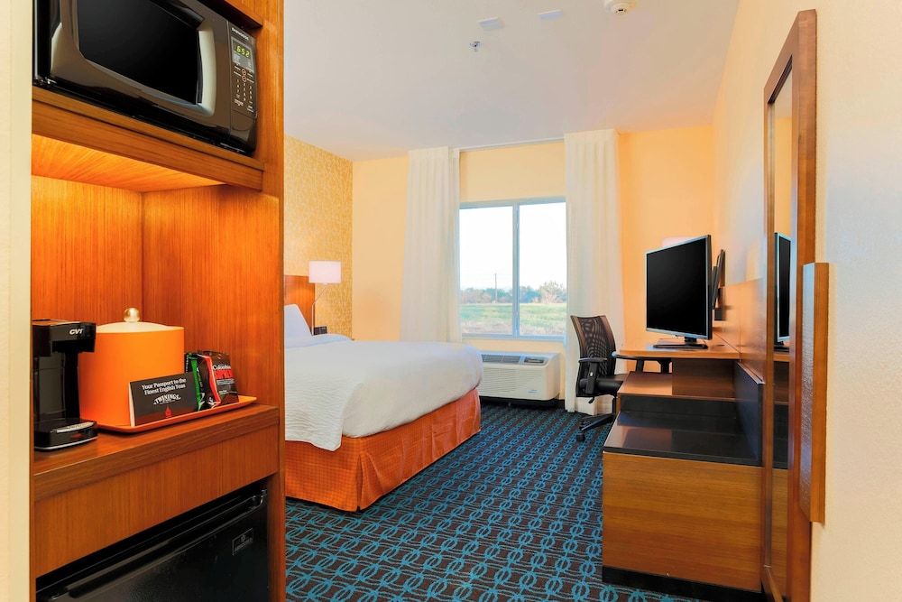 Room, 1 King Bed, Non Smoking