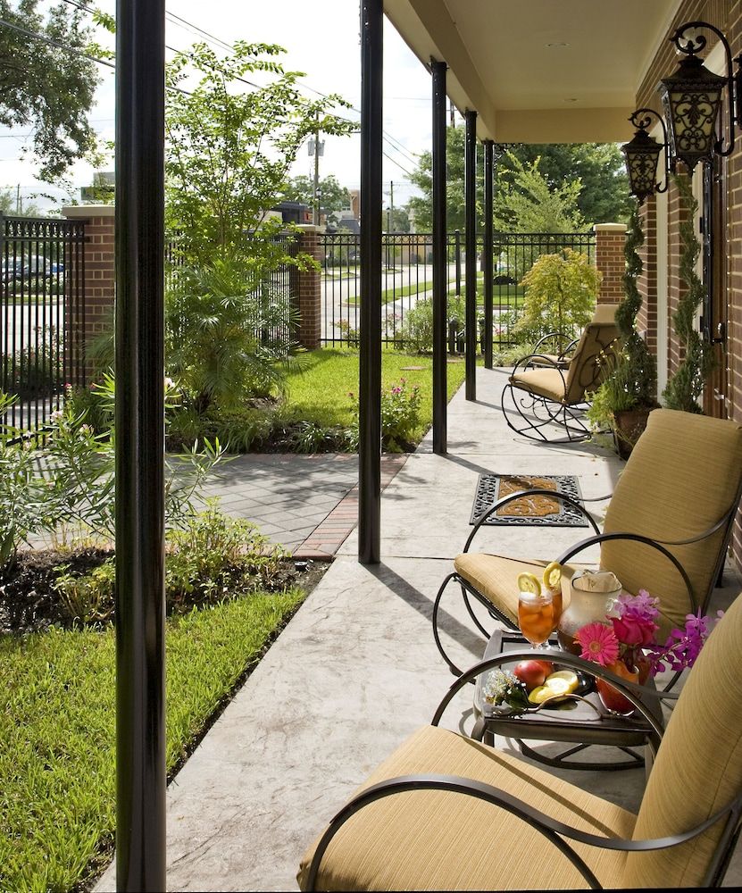 undefined La Maison in Midtown an urban B&B 6