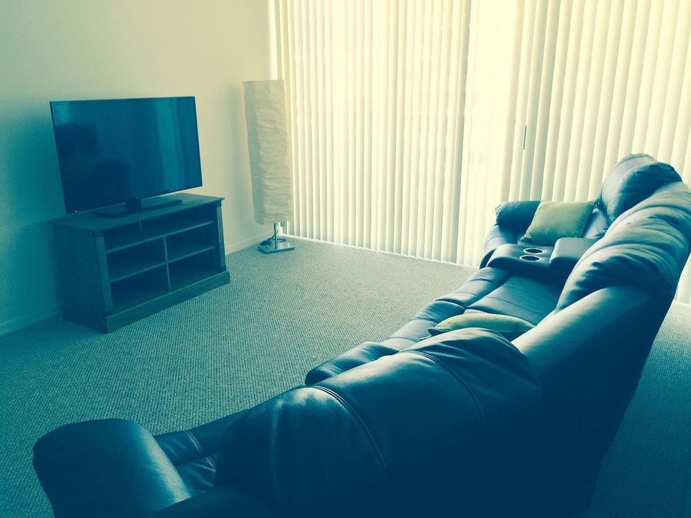Luxury Apartment, 1 Bedroom, Ocean View, Beachside