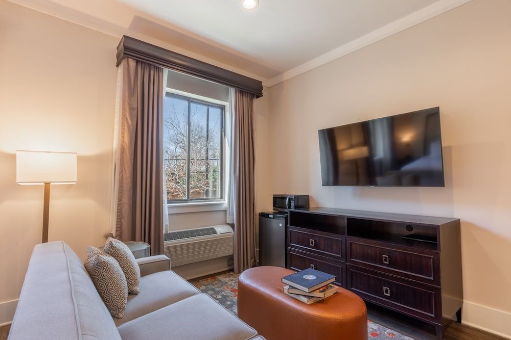 The Abernathy of Clemson Custom King Full 3