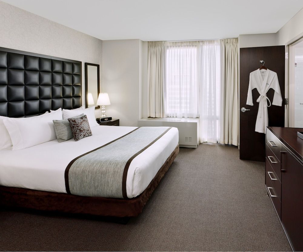 Deluxe Room, 1 King Bed