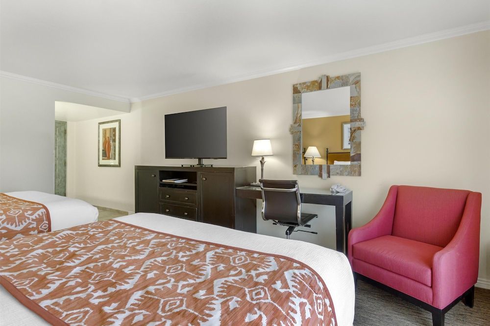 Standard Room, 2 Queen Beds, Non Smoking, Refrigerator (Town View)