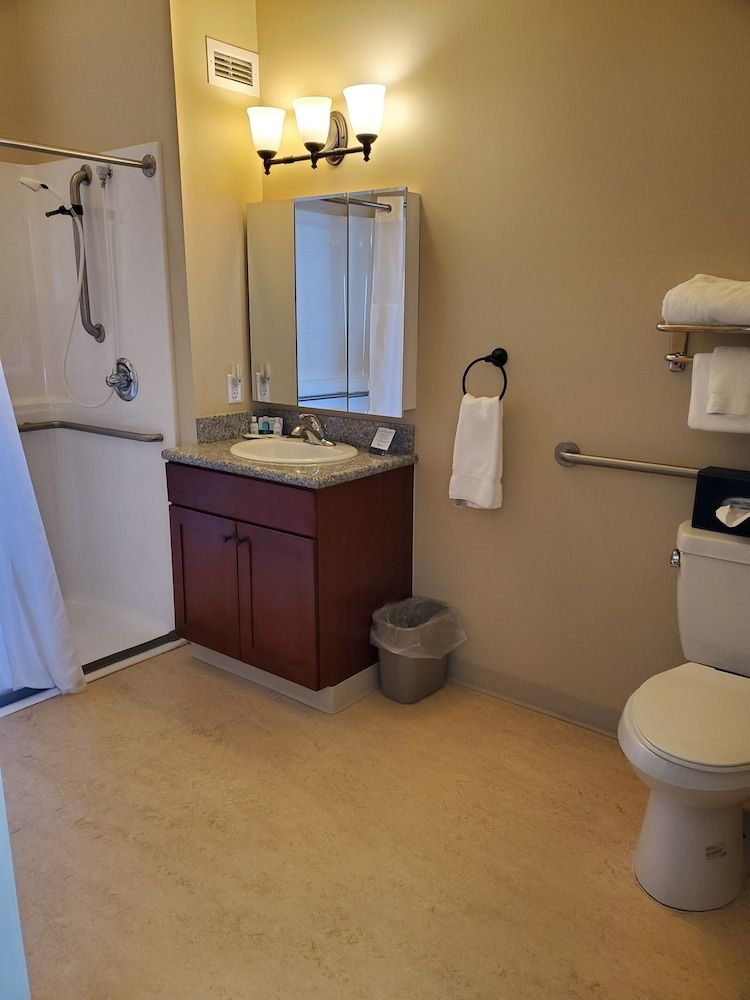 Suite, 2 Queen Beds, Accessible, Non Smoking (Upgrade)
