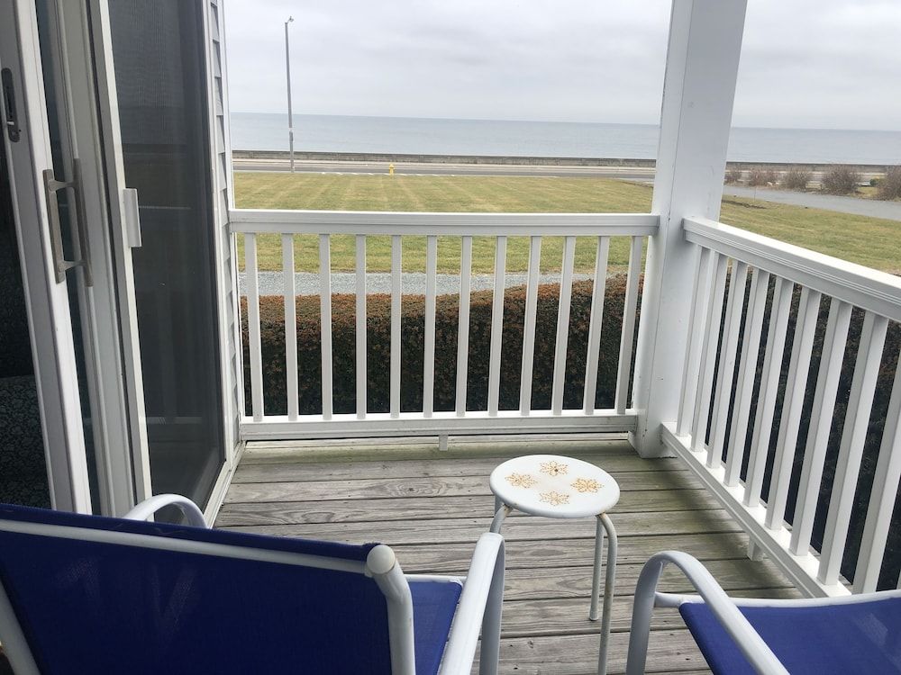 Deluxe Room, 1 King Bed, Balcony, Ocean View