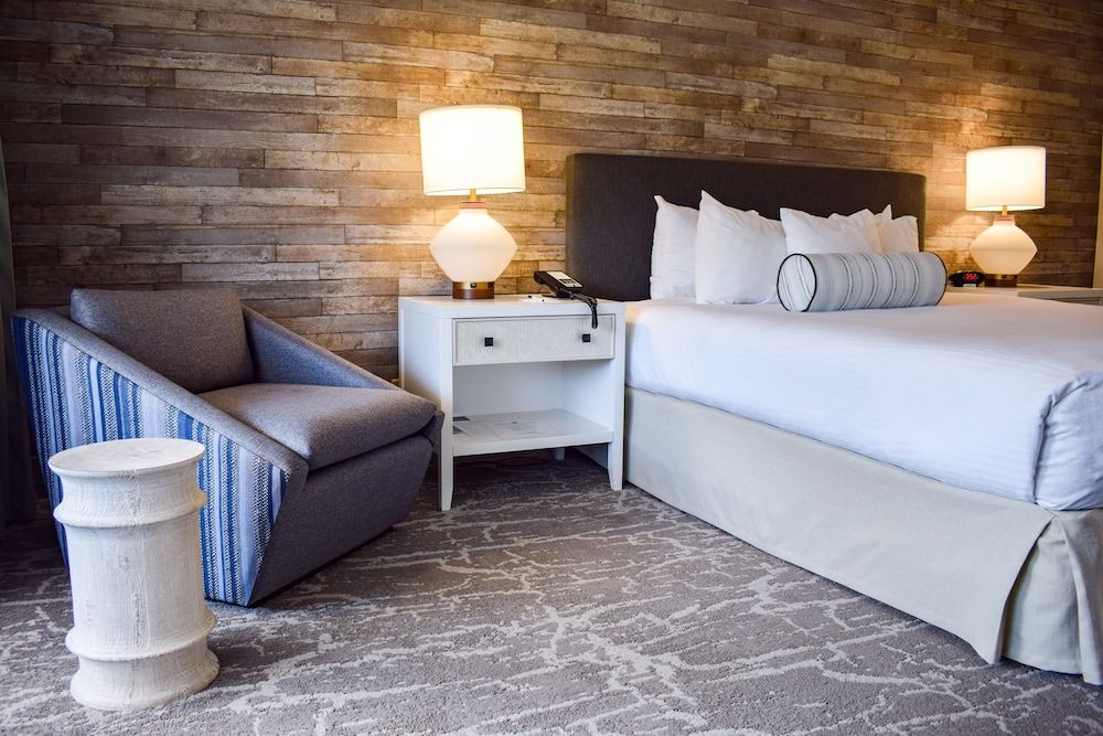 undefined Beachside Inn 8