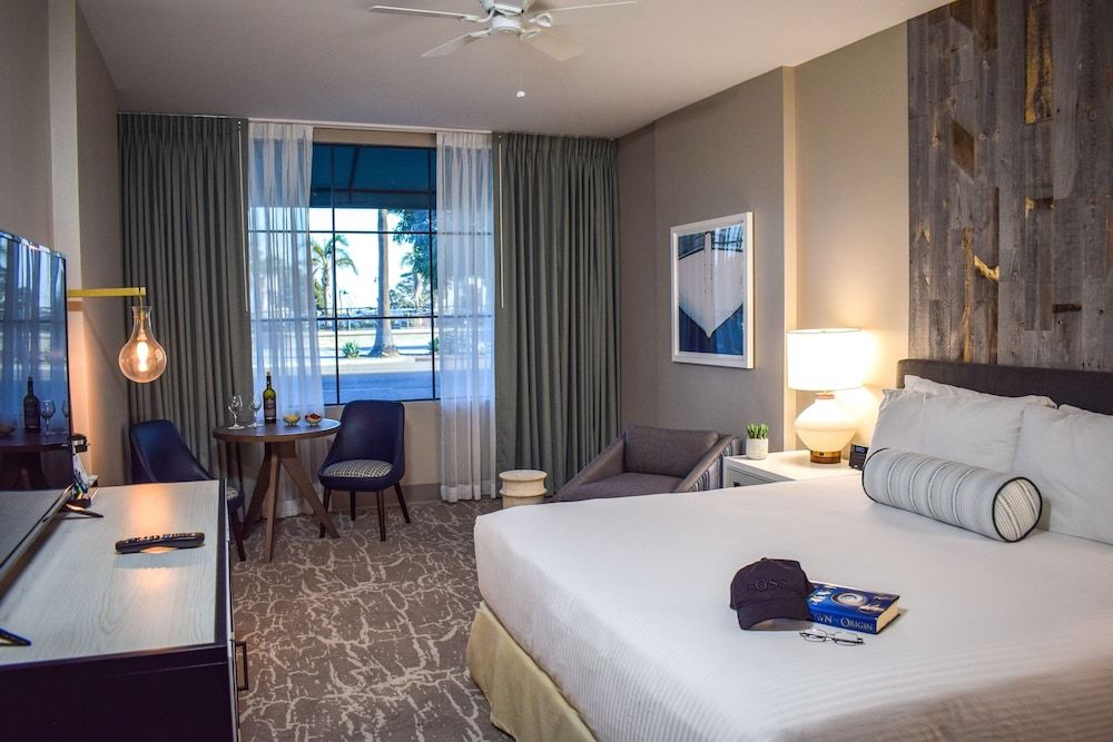 Signature Room, 1 King Bed