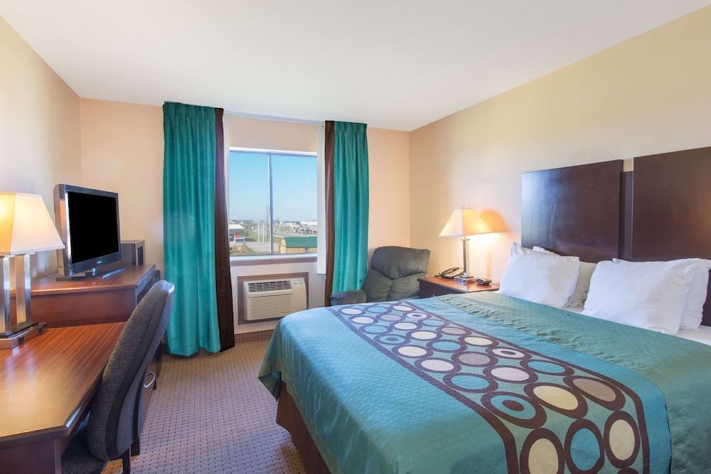 Room, 1 Queen Bed, Non Smoking