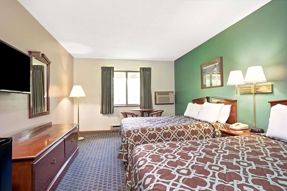 Standard Room, 2 Queen Beds