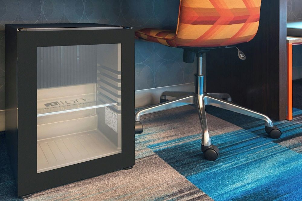 Aloft by Marriott, Boston Seaport District Room, 1 King Bed 23
