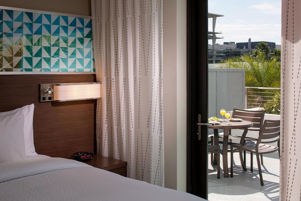 Suite, 1 Bedroom, Patio