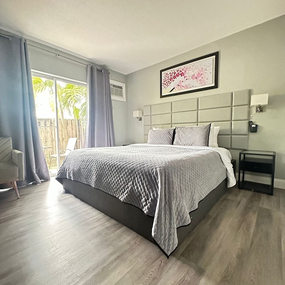 Comfort Apartment, 2 Bedrooms, Kitchen, Pool View