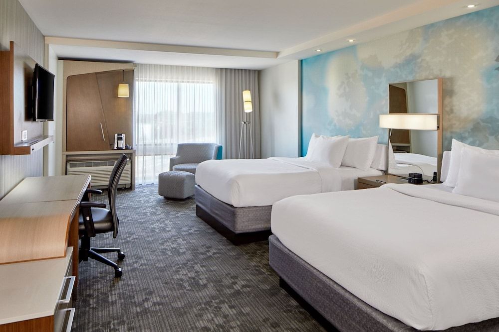 Room, 2 Queen Beds (Hearing Accessible)