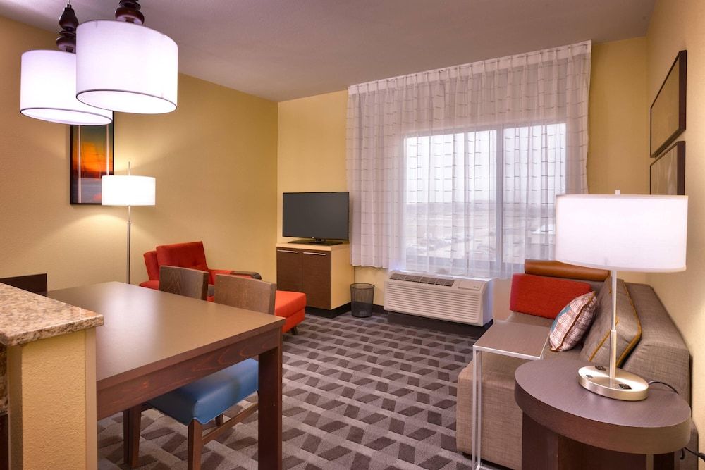 TownePlace Suites by Marriott Dickinson