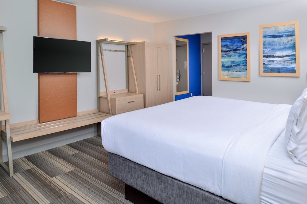 Standard Room, 1 King Bed
