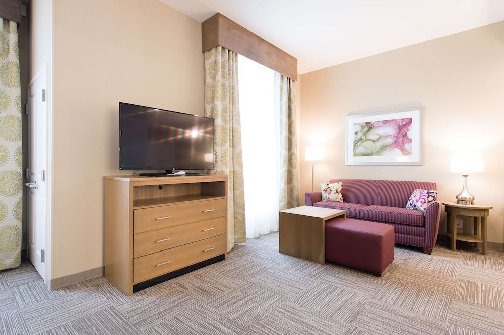 Studio, 1 King Bed, Accessible, Non Smoking (Roll-in Shower)