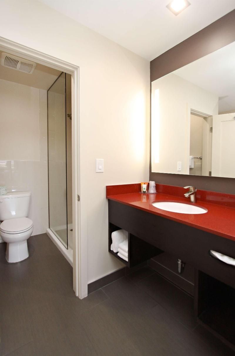 2 double beds, nonsmoking