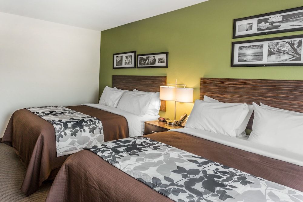 Standard Room, 2 Queen Beds, Non Smoking
