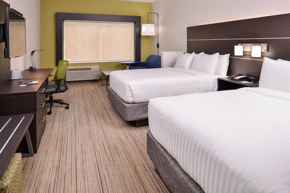 Suite, Multiple Beds