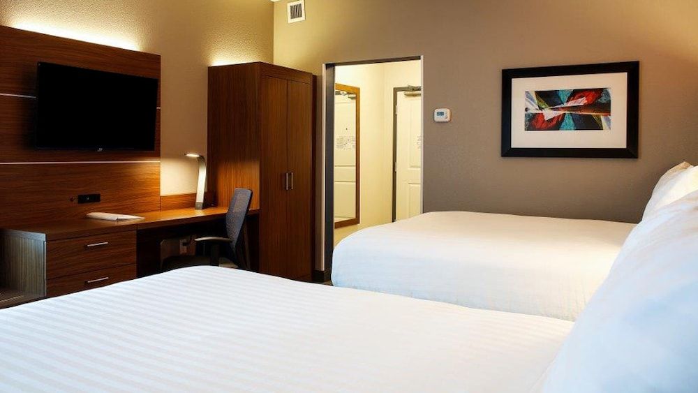 Standard Room, 2 Queen Beds, Accessible (Hearing)