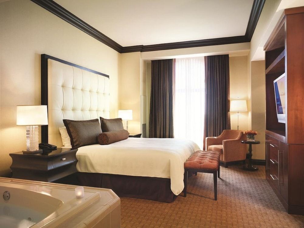 Ameristar Casino Hotel Vicksburg Spa Suite King