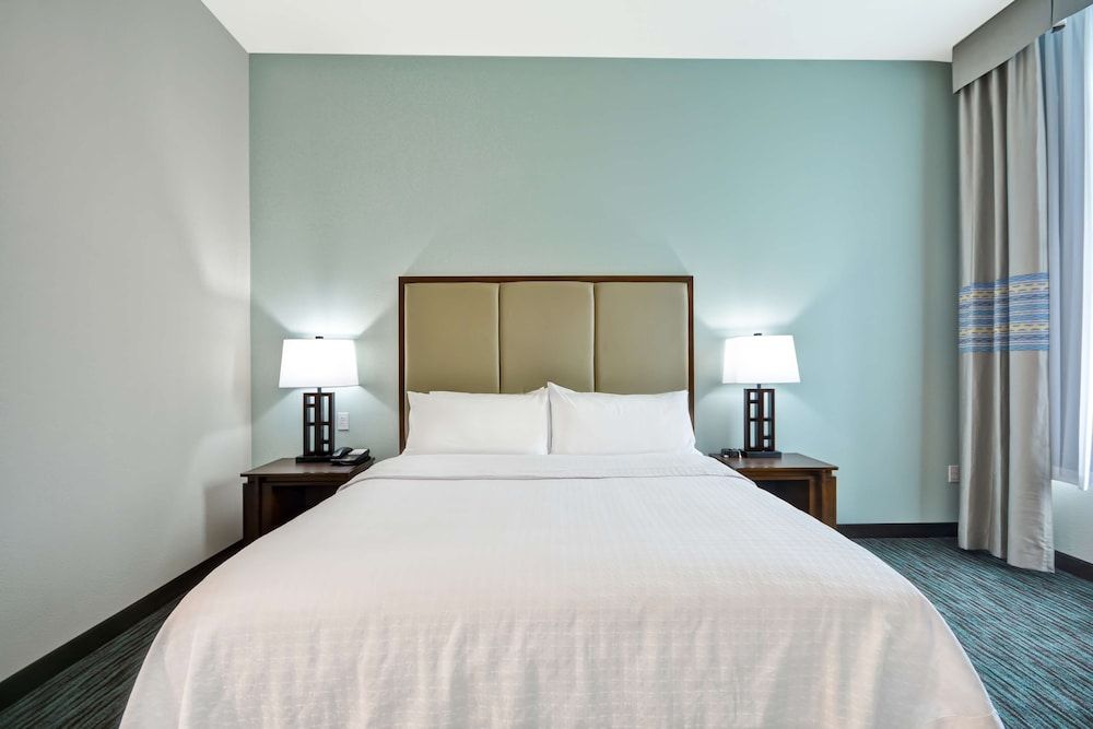 Suite, 1 Bedroom, Non Smoking, Ocean View (1 King Bed)