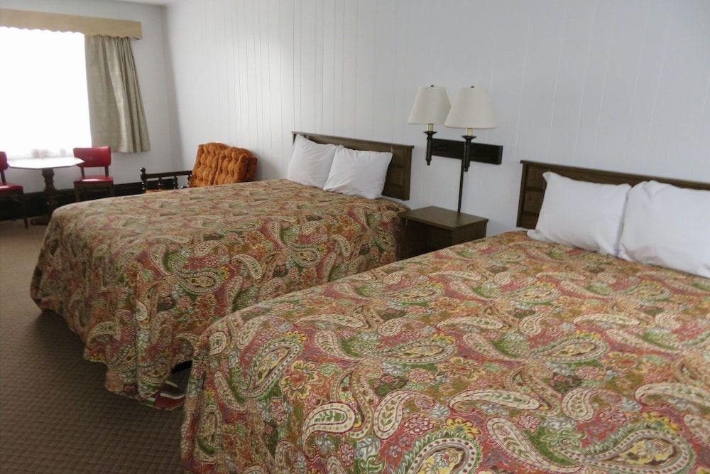 Cedars Motel Queen Double A 3