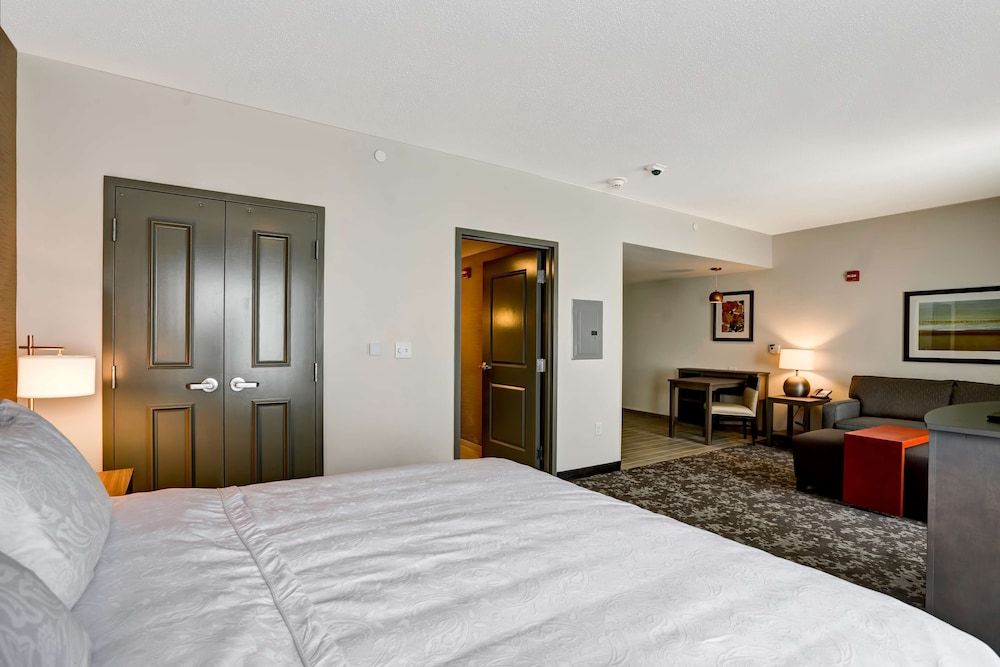 Studio, 1 King Bed, Accessible, Non Smoking (Hearing)