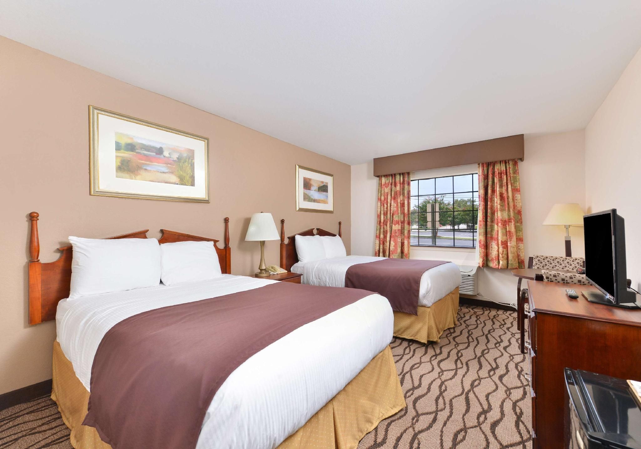 2 Double Beds Non-Smoking