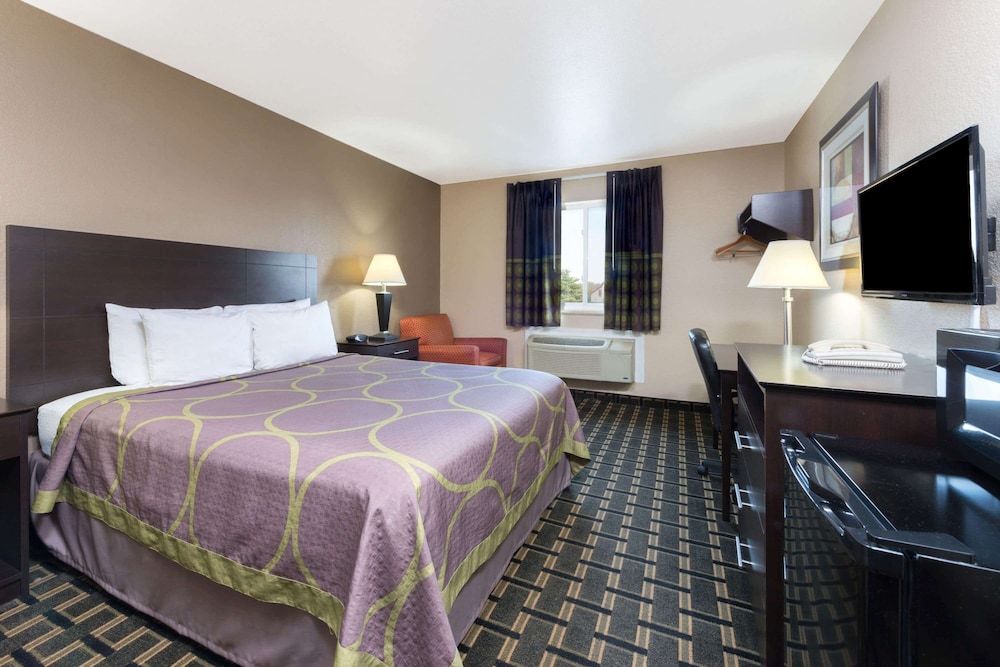 Room, 1 King Bed, Non Smoking