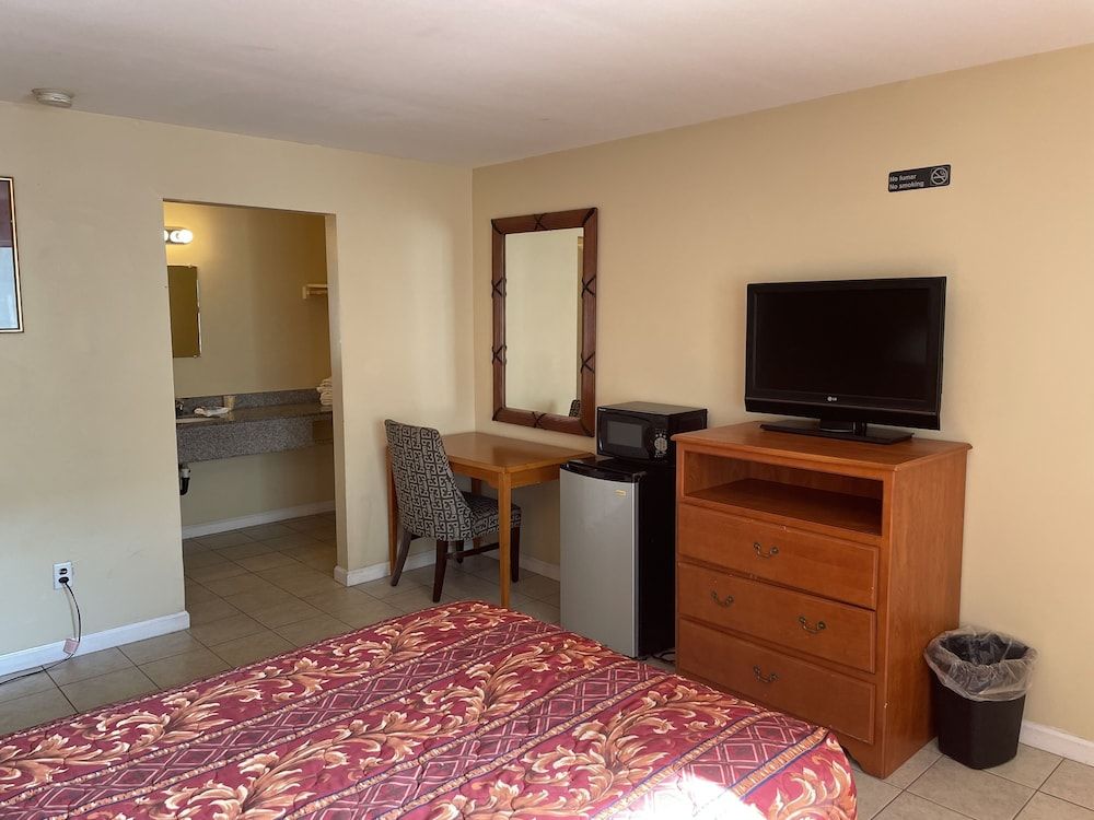 Sea Palace Motel Superior Room, 1 Queen Bed 12