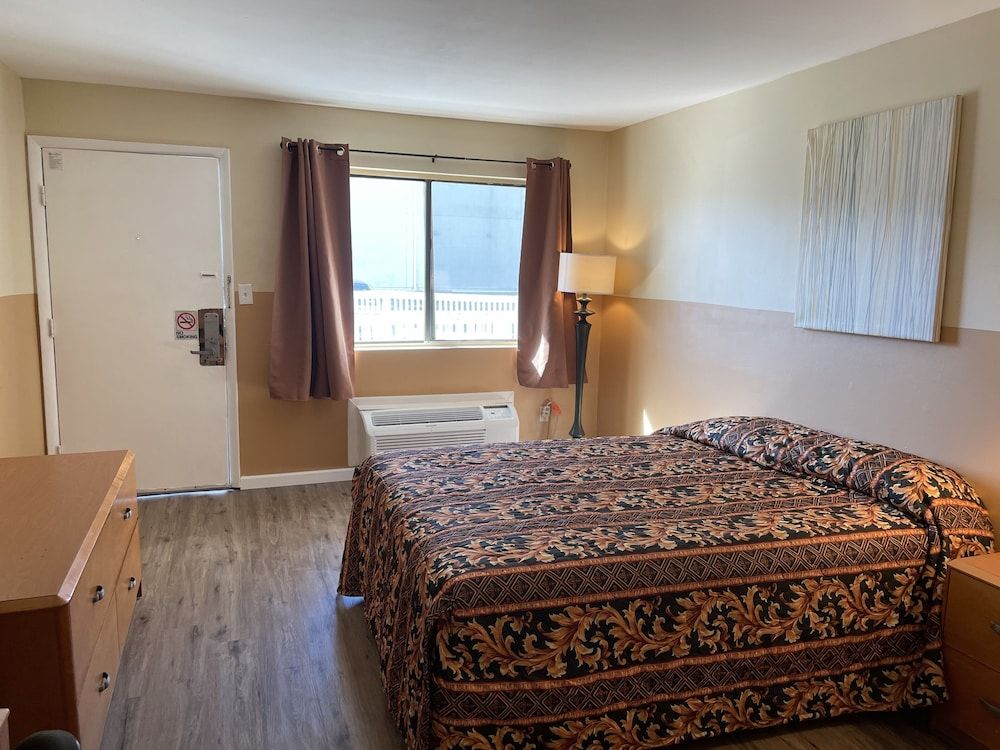 Sea Palace Motel Superior Room, 1 Queen Bed 4