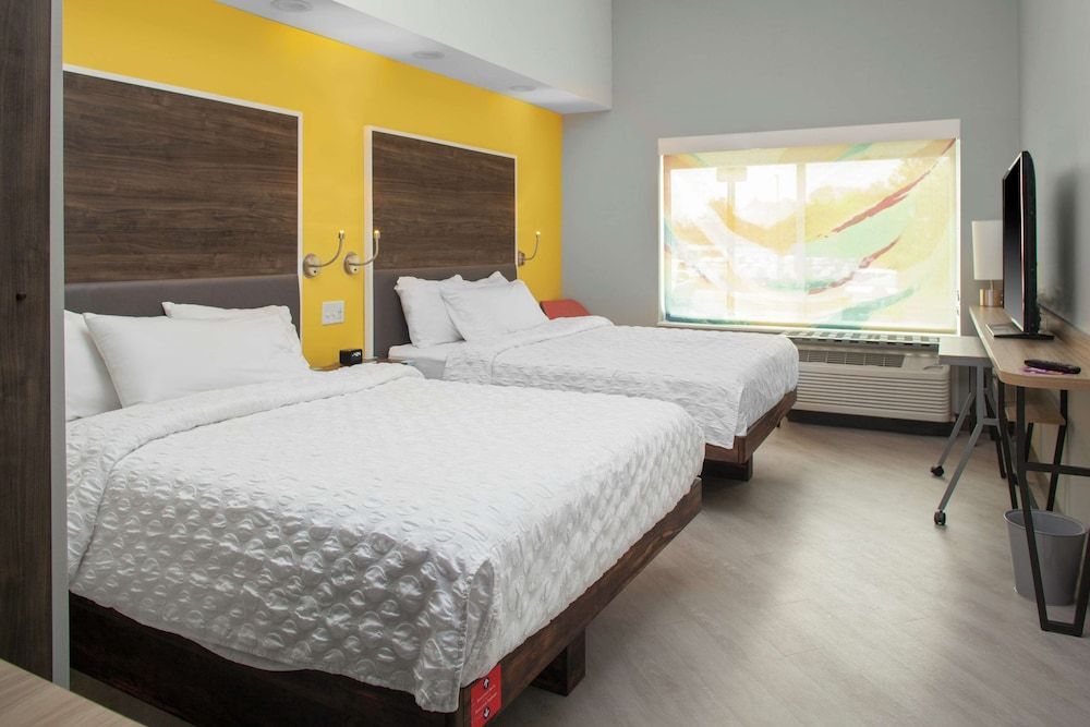 Room, 2 Queen Beds