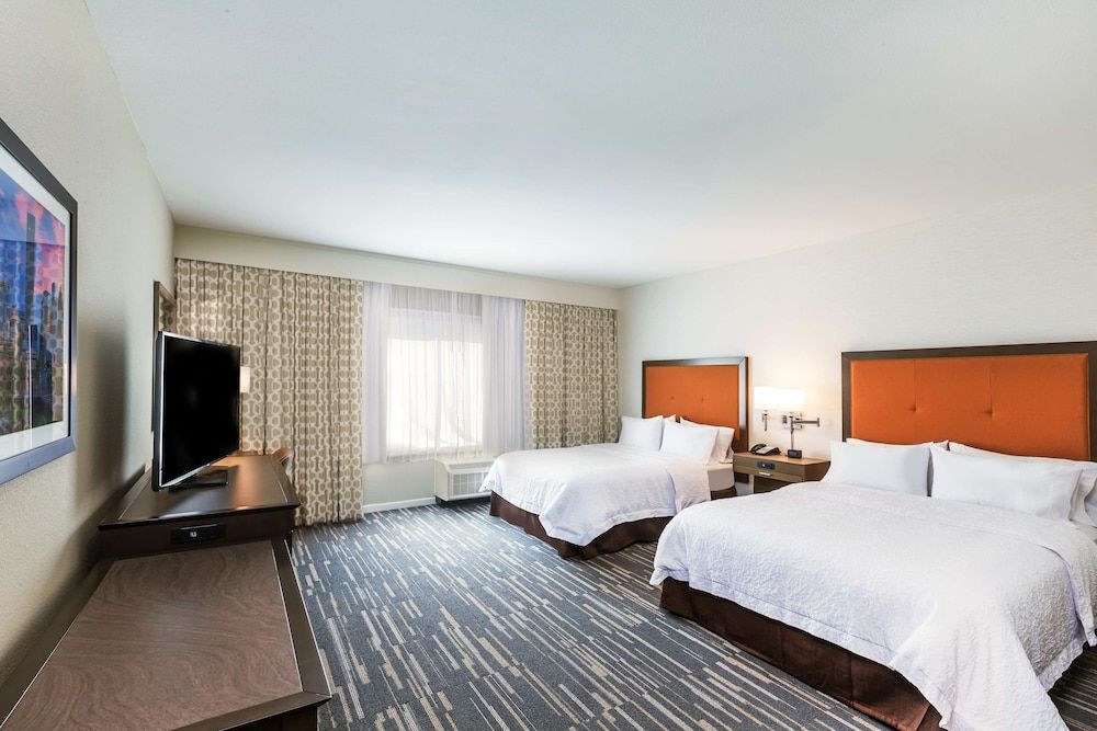 Room, 2 Queen Beds, Accessible, Bathtub (Mobility/Hearing)