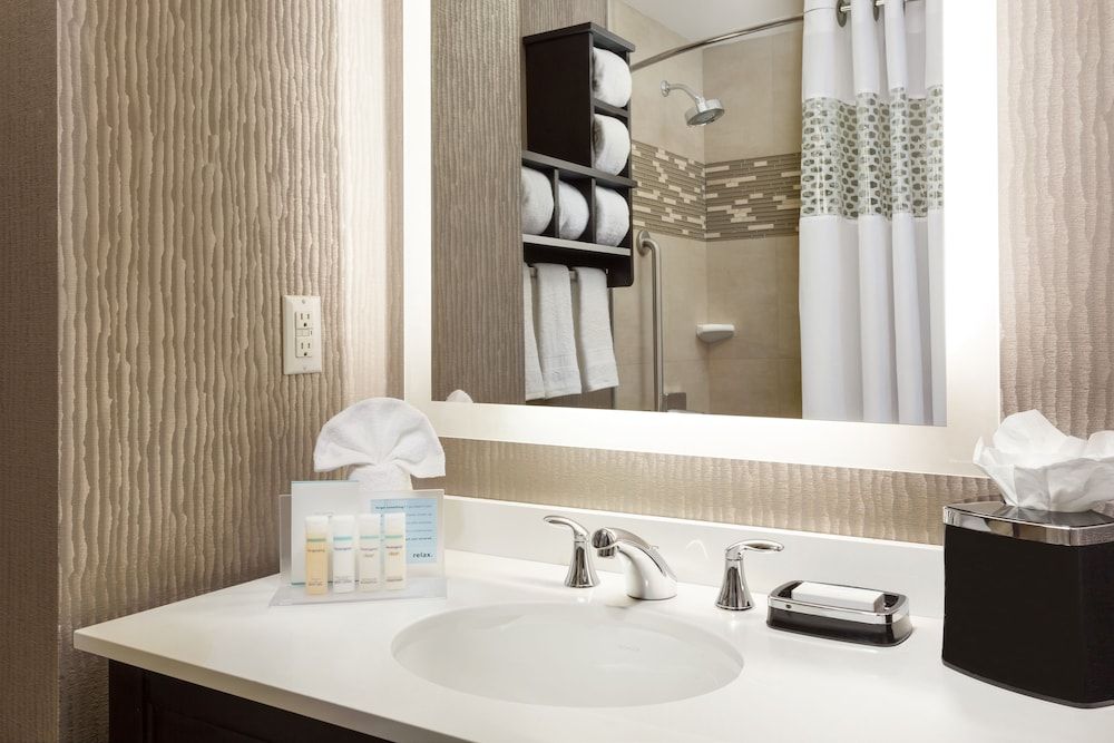 Hampton Inn Manhattan/Times Square Central Room, 2 Double Beds 6