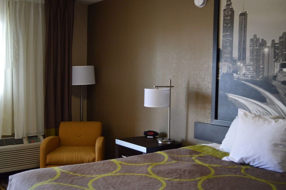 Standard Room, 1 Queen Bed