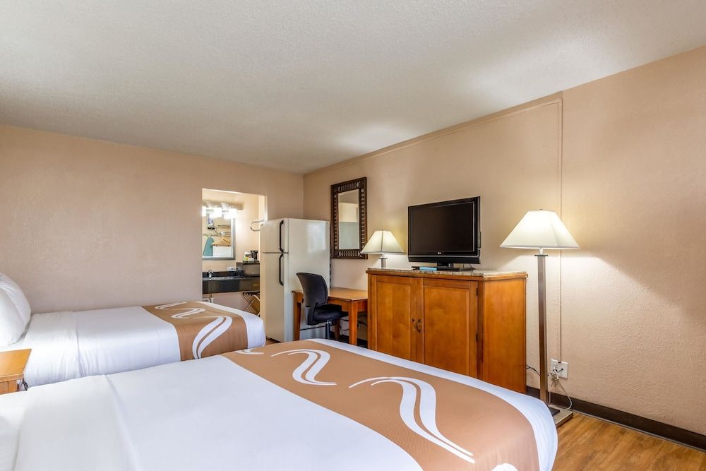 Room, 2 Queen Beds, Accessible, Non Smoking