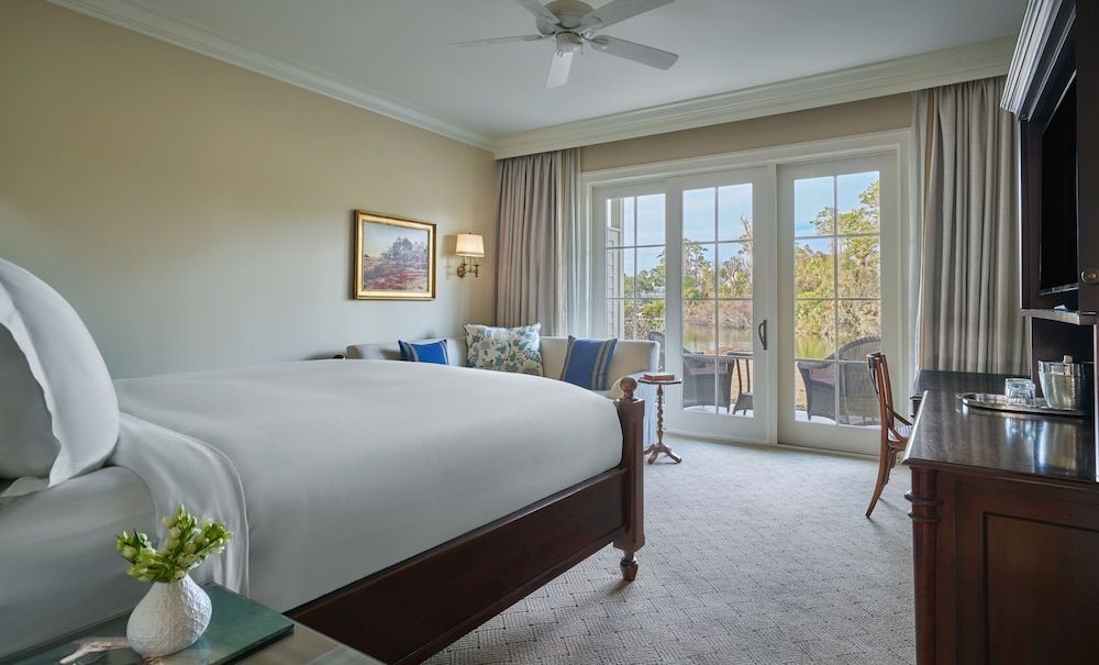 Lagoon View Guest House King Room
